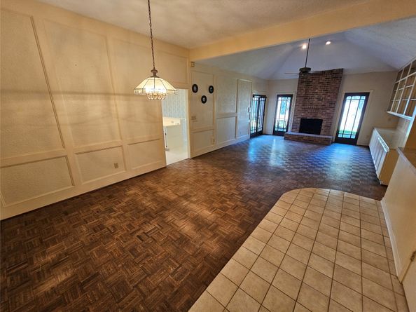 1919 Mosa Creek Court, Houston TX 77017