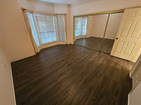 1919 Mosa Creek Court, Houston TX 77017