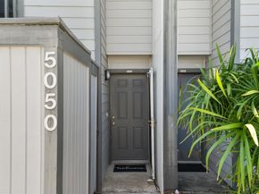 5050 Glenmont Drive F5, Houston TX 77081