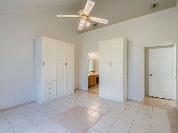 9210 Havencrest Drive, Houston TX 77083