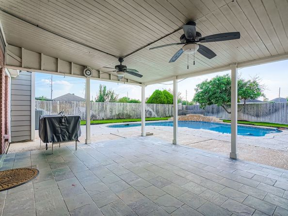 9210 Havencrest Drive, Houston TX 77083