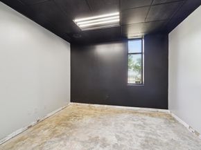 7001 Burkett Street, Houston TX 77021