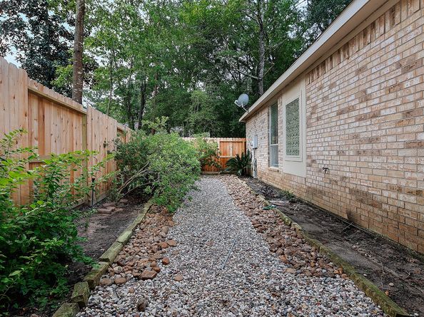 43 Wilmington Way, The Woodlands TX 77384