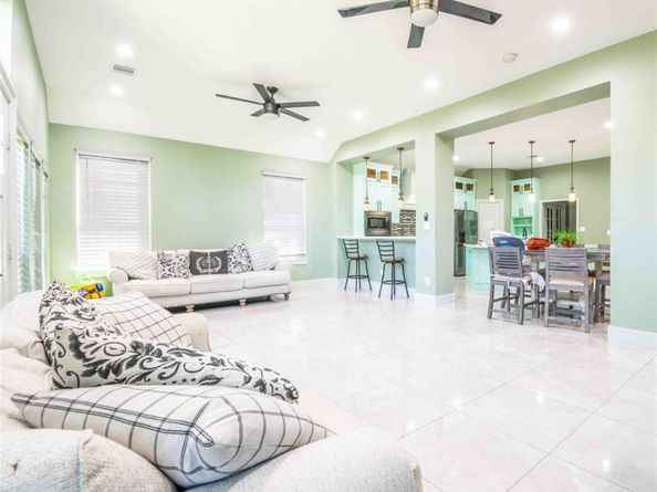 9233 Kentshire Drive, Houston TX 77078