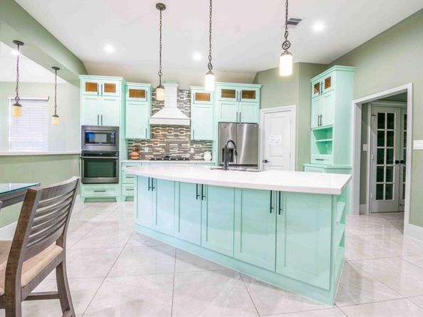 9233 Kentshire Drive, Houston TX 77078