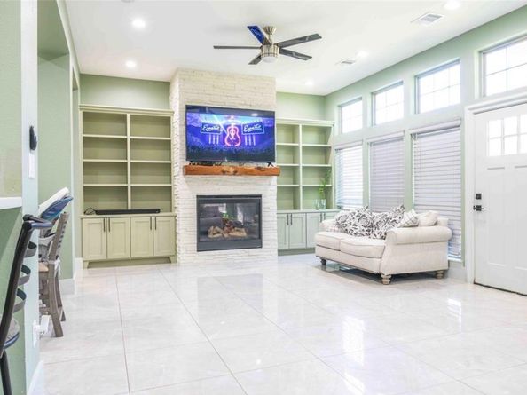 9233 Kentshire Drive, Houston TX 77078