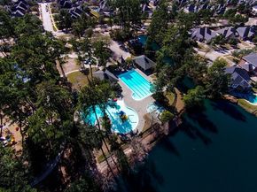 7 Compton Manor Drive, Spring TX 77379