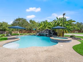 7 Compton Manor Drive, Spring TX 77379