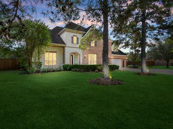 7 Compton Manor Drive