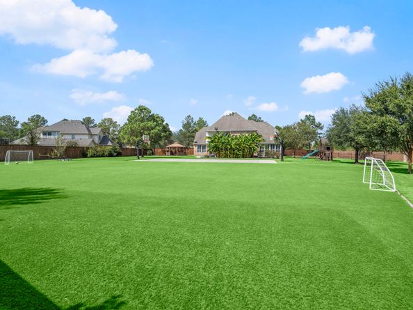 7 Compton Manor Drive, Spring TX 77379