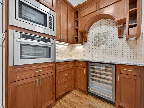 28 Riva Row, Spring TX 77380