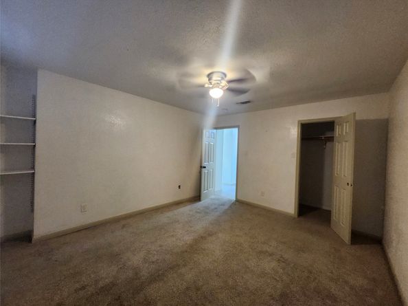 1306 Trailwood Village Drive, Houston TX 77339