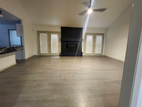 1306 Trailwood Village Drive, Houston TX 77339