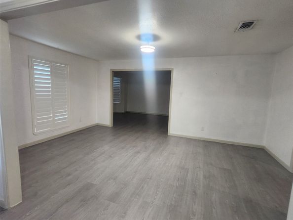 1306 Trailwood Village Drive, Houston TX 77339