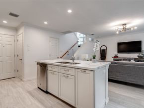 35 N Walden Elms Circle, The Woodlands TX 77382