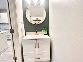 35 N Walden Elms Circle, The Woodlands TX 77382