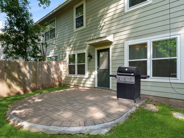 35 N Walden Elms Circle, The Woodlands TX 77382
