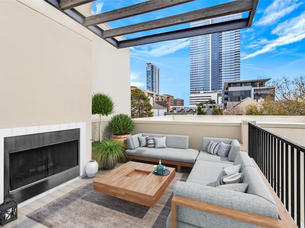 2906 Ferndale Street, Houston TX 77098