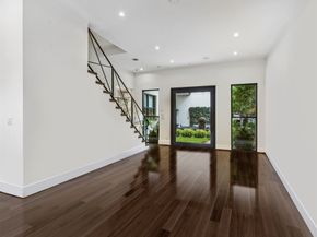 2906 Ferndale Street, Houston TX 77098