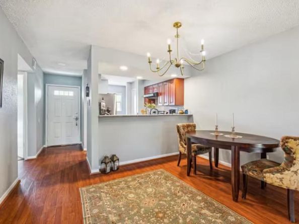 1516 Bay Area Boulevard B8, Houston TX 77058