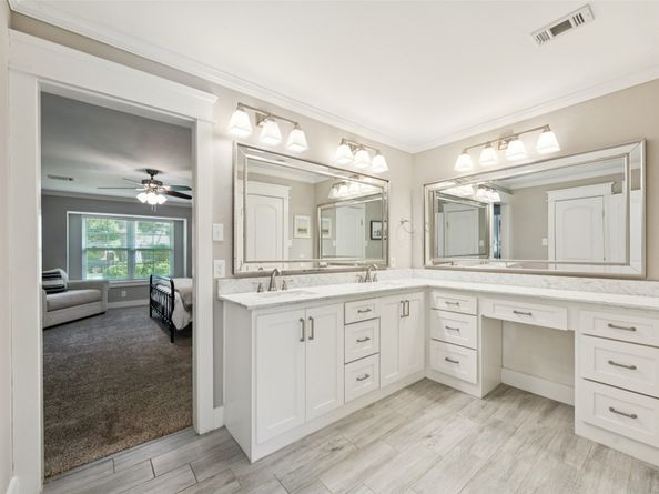11003 Tupper Lake Drive, Houston TX 77042