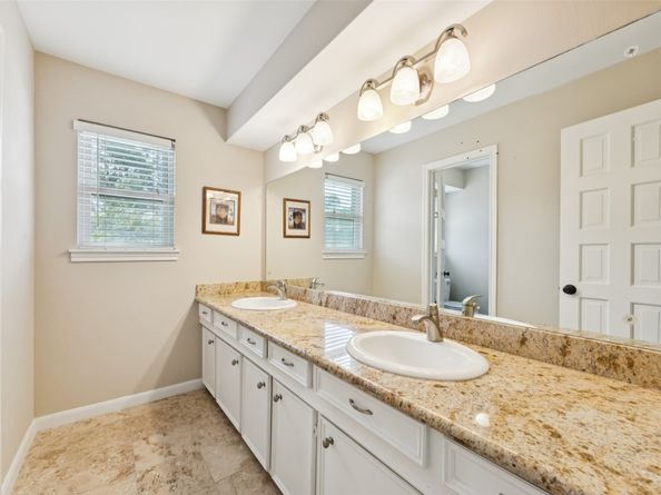11003 Tupper Lake Drive, Houston TX 77042