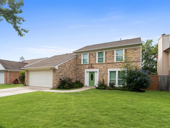 4519 Pioneer Trail, Sugar Land TX 77479