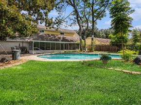 8019 Sharpview Drive, Houston TX 77036