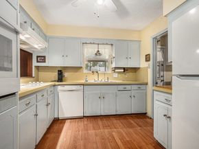 8019 Sharpview Drive, Houston TX 77036