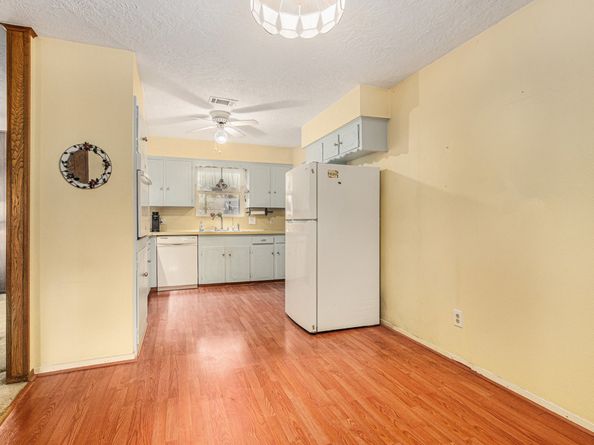 8019 Sharpview Drive, Houston TX 77036