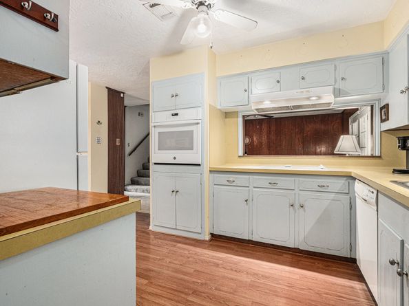 8019 Sharpview Drive, Houston TX 77036