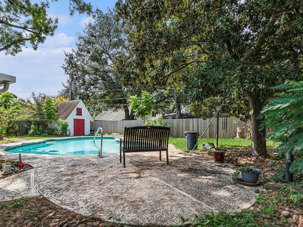 8019 Sharpview Drive, Houston TX 77036