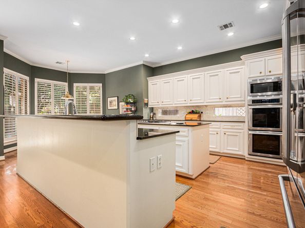 13611 N Tracewood Bend, Houston TX 77077