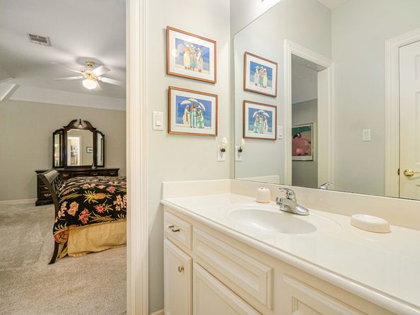 13611 N Tracewood Bend, Houston TX 77077