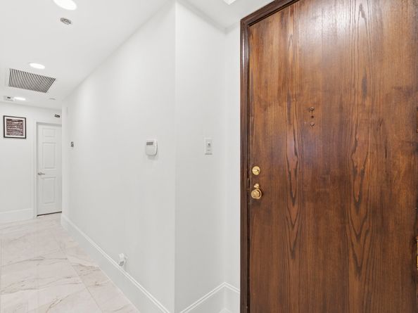 3350 Mccue Road 1901, Houston TX 77056