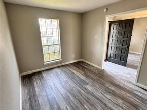 9627 Glenwood Forest Drive, Houston TX 77078
