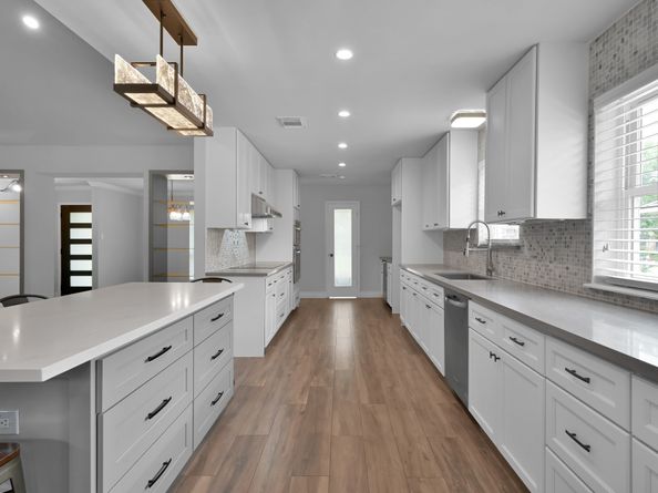 2806 Triway Lane, Houston TX 77043