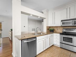 3231 Allen Parkway 3207, Houston TX 77019