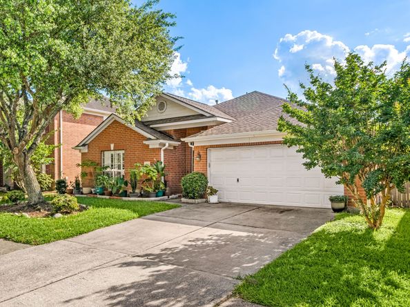 18219 Noble Forest Drive, Humble TX 77346