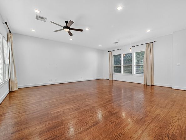 918 Lester Street, Houston TX 77007