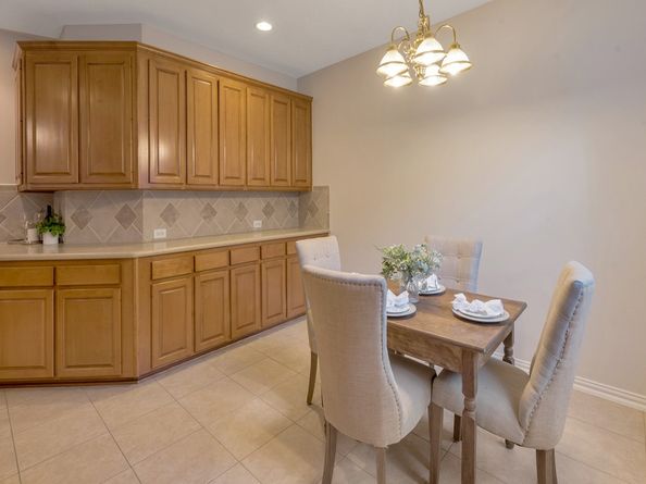 135 S Bluff Creek Circle, The Woodlands TX 77382