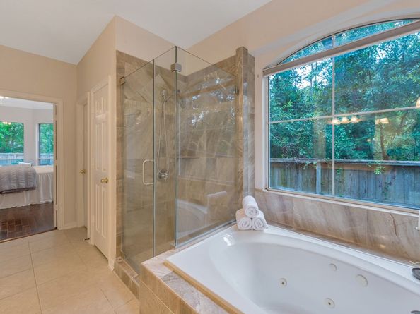 135 S Bluff Creek Circle, The Woodlands TX 77382