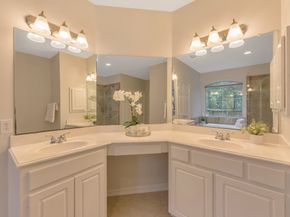 135 S Bluff Creek Circle, The Woodlands TX 77382
