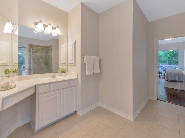 135 S Bluff Creek Circle, The Woodlands TX 77382