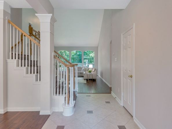 135 S Bluff Creek Circle, The Woodlands TX 77382