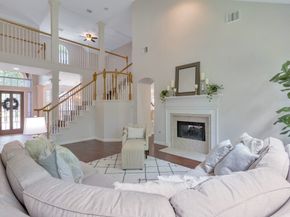 135 S Bluff Creek Circle, The Woodlands TX 77382
