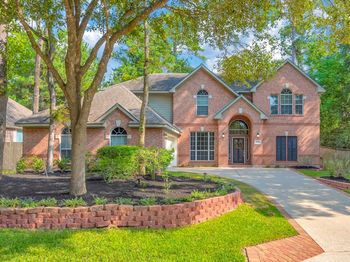 135 S Bluff Creek Circle