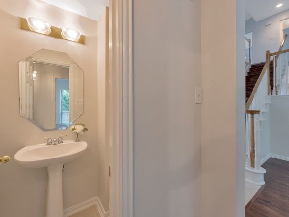 135 S Bluff Creek Circle, The Woodlands TX 77382