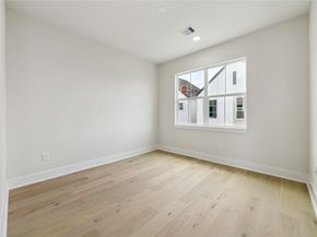 3907B Tulane Street, Houston TX 77018