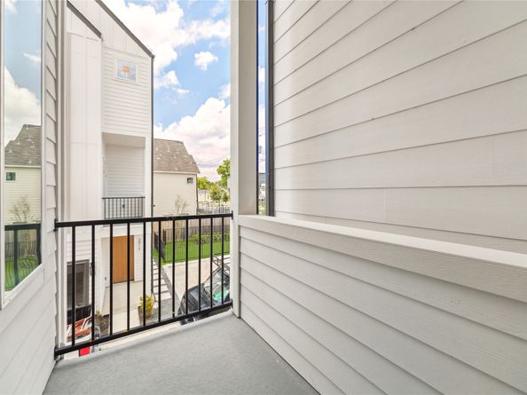 3907B Tulane Street, Houston TX 77018